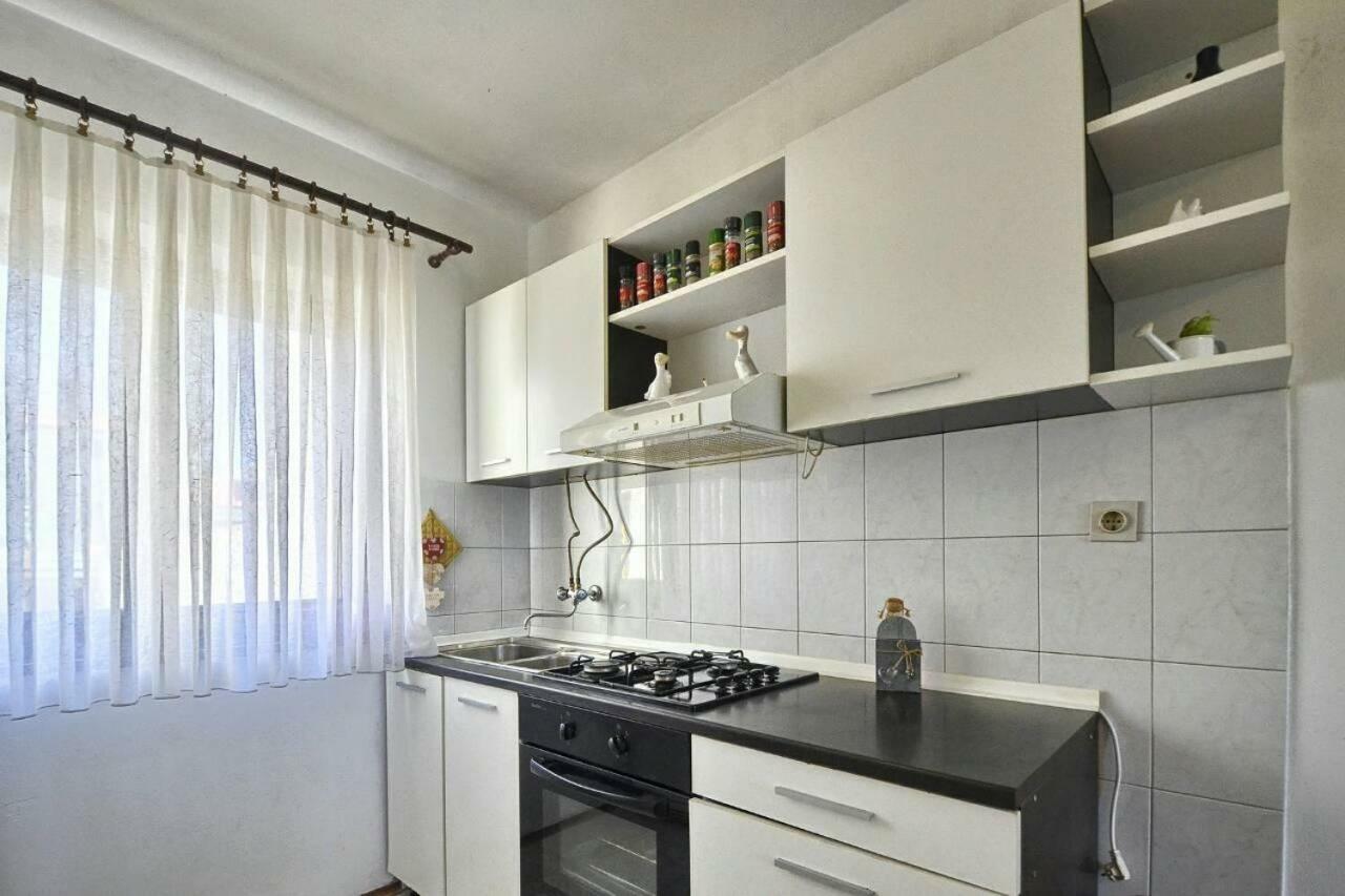 The Big Smile Apartments พูลา ภายนอก รูปภาพ
