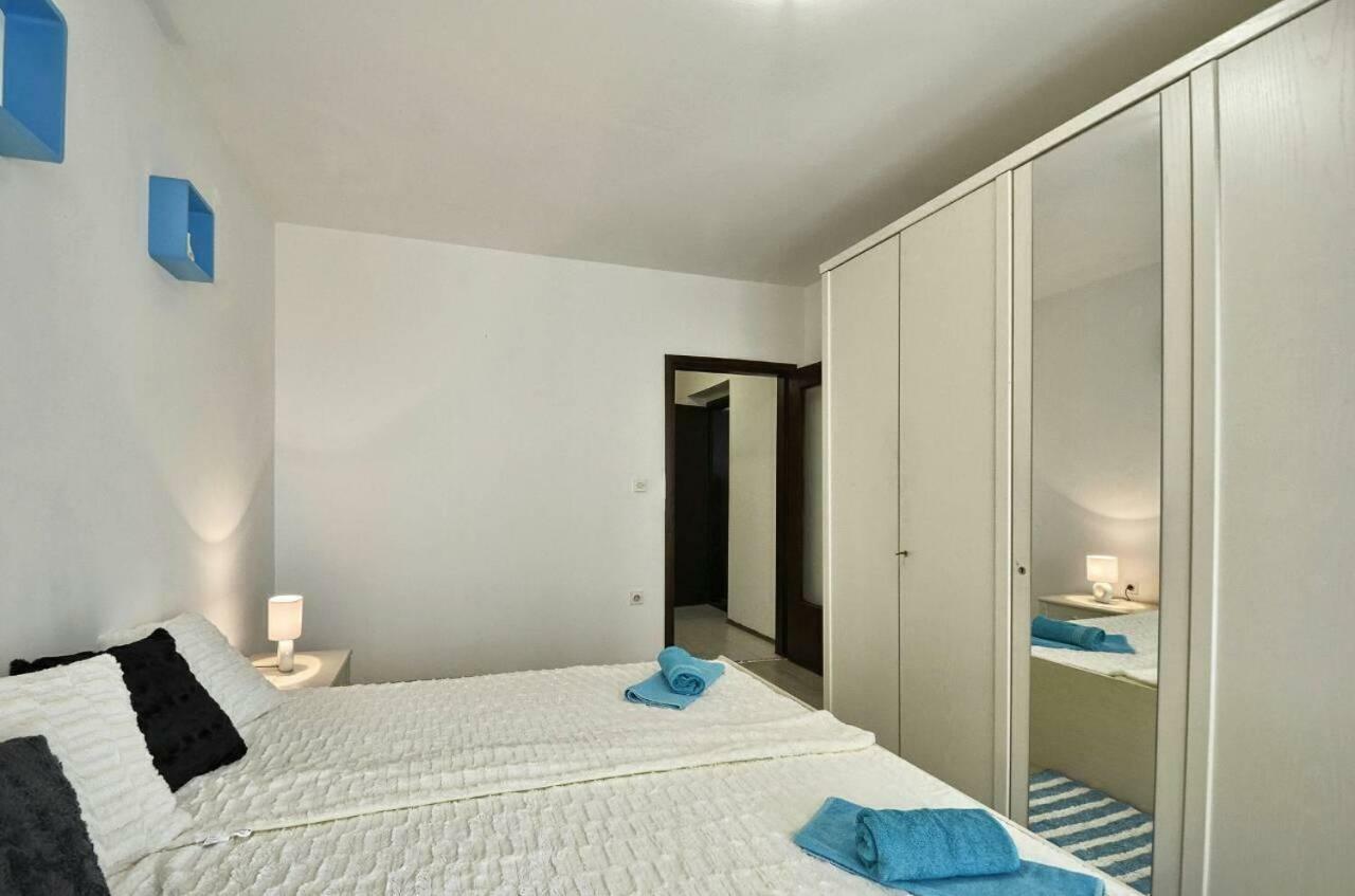 The Big Smile Apartments พูลา ภายนอก รูปภาพ